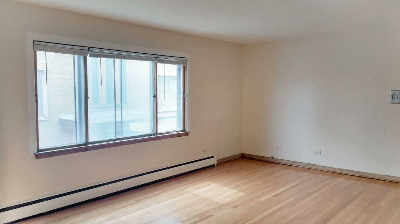 1841 Harlem Ave - Photo 2 of 16