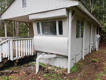 301 N Mt Washington Dr - Photo 3 of 9