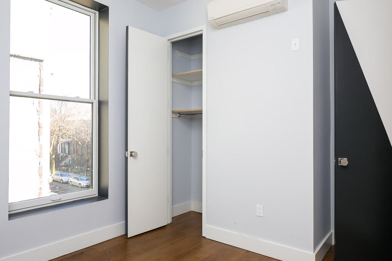 131 Tompkins Avenue #25HM