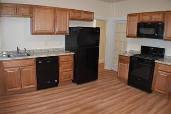 181 Newton Street - Photo 3 of 7