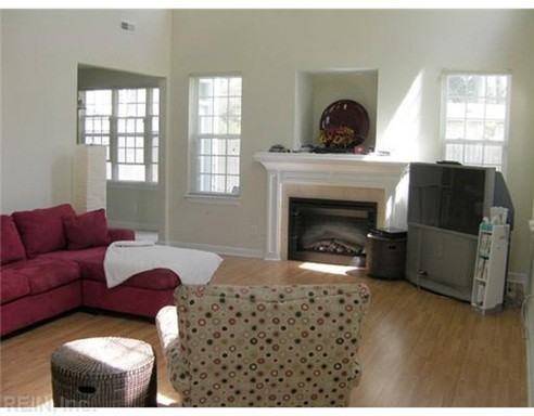 414 Honaker Ave - Photo 3 of 11