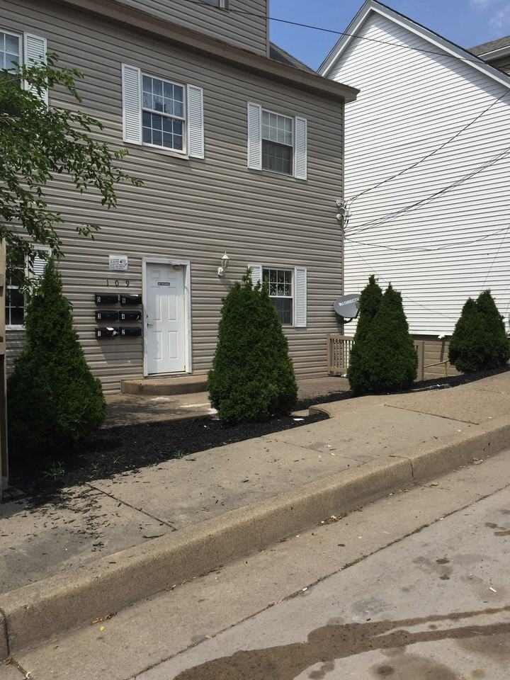 109 West Walnut Street #3 - Photo 3 of 10