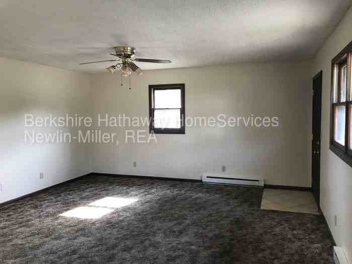 101 E McDonald St - Photo 3 of 4