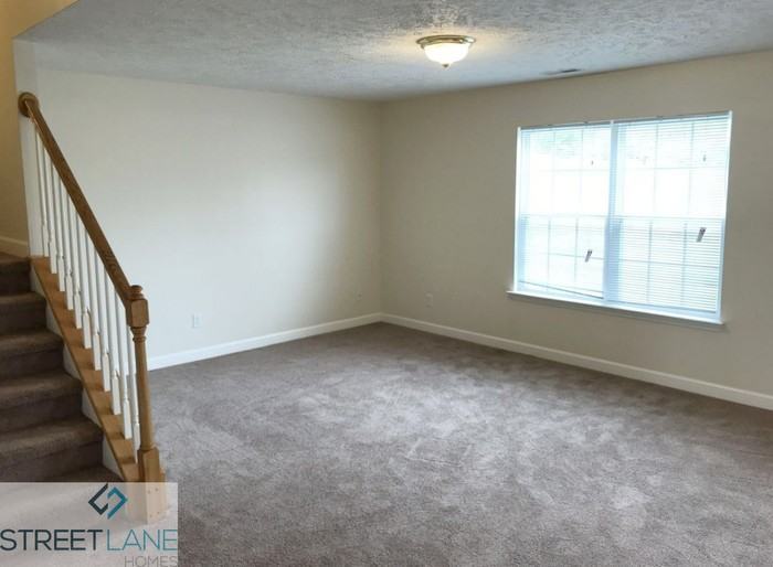 676 Belgium Dr - Photo 2 of 14