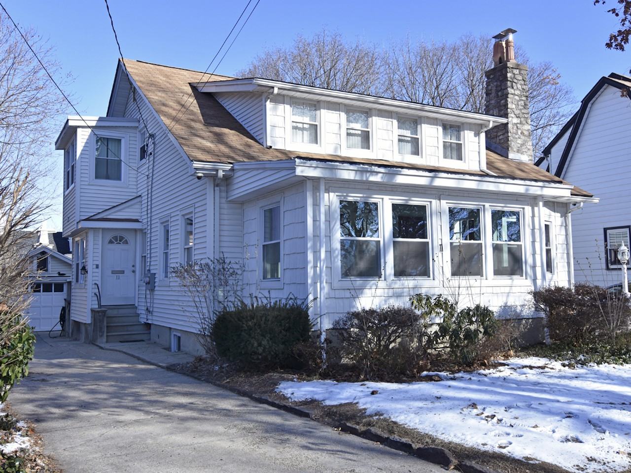 11 Walnut Ave - Photo 2 of 24