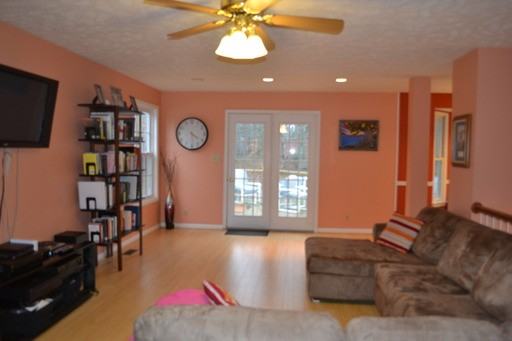 1190 Coleman Ln - Photo 3 of 14