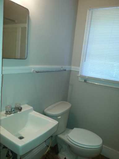2725 Catalina Ave - Photo 3 of 7