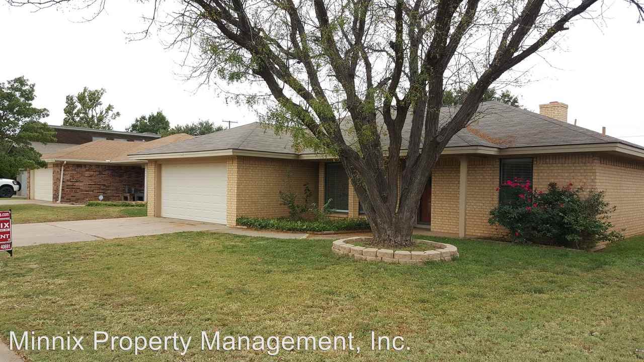 4806 64th St - Photo 3 of 32