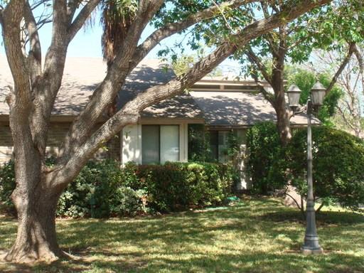 13602 Shady Walk Dr - Photo 2 of 15