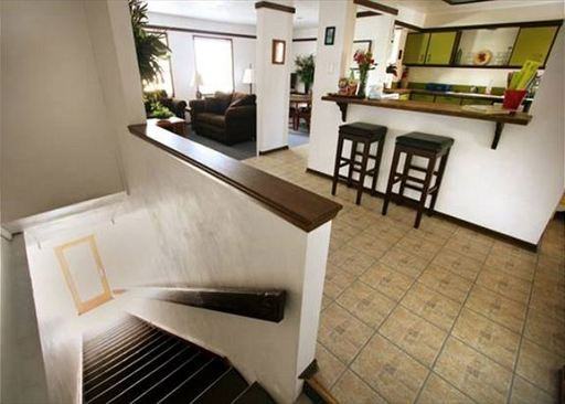 511 E St - Photo 3 of 10