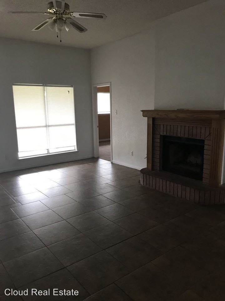 3806 Shellrock Dr - Photo 2 of 15