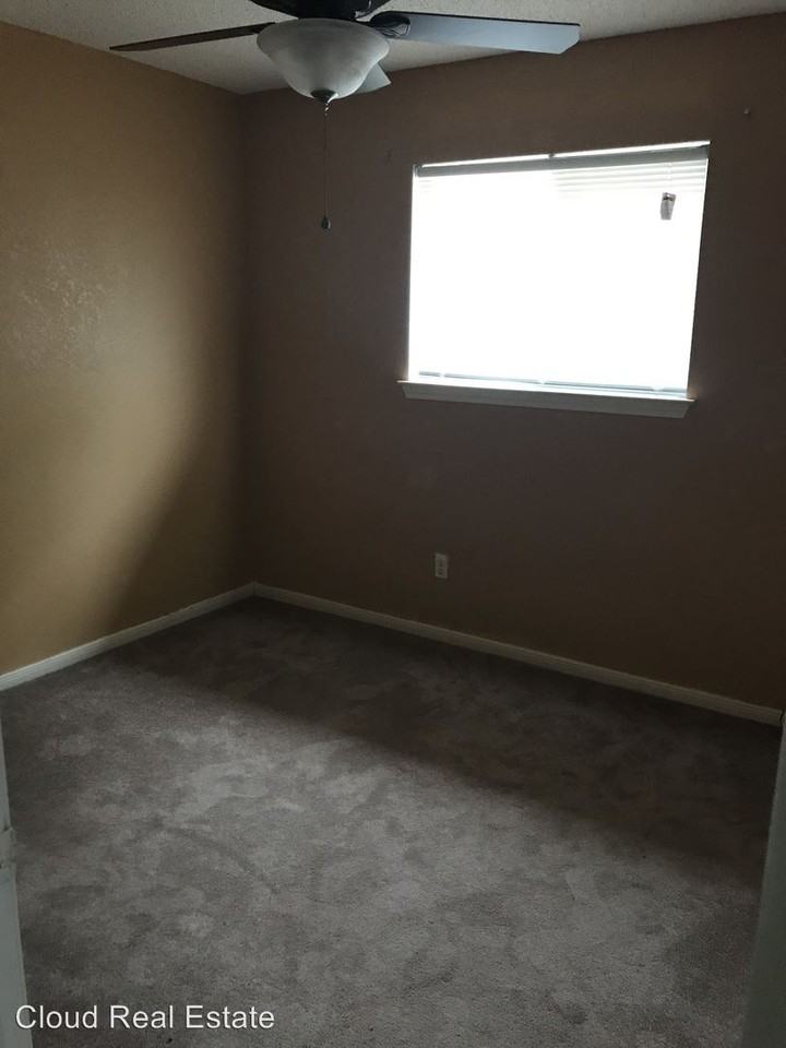 3806 Shellrock Dr - Photo 3 of 15