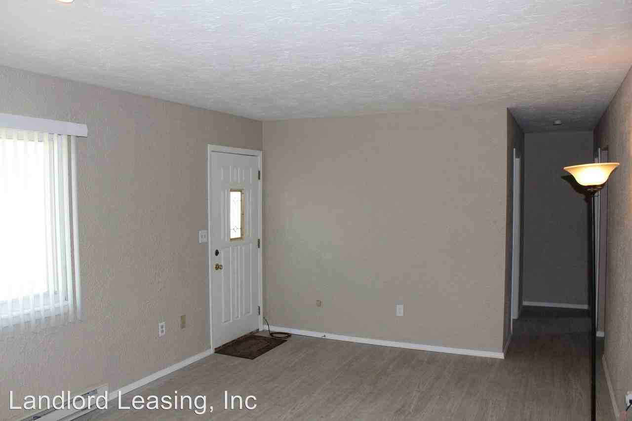 351 Devonshire Rd - Photo 2 of 10