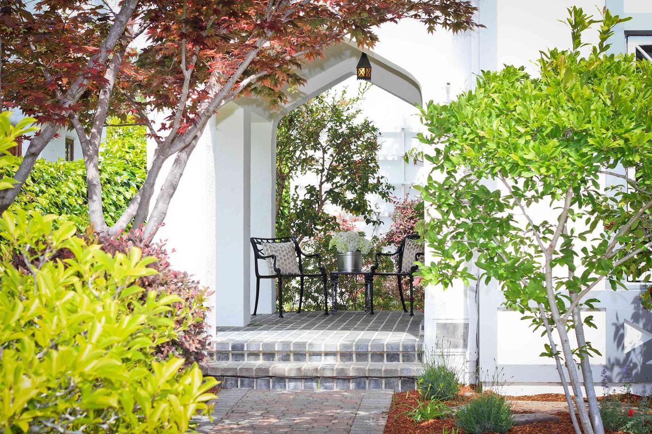 1621 Portola Ave - Photo 2 of 22