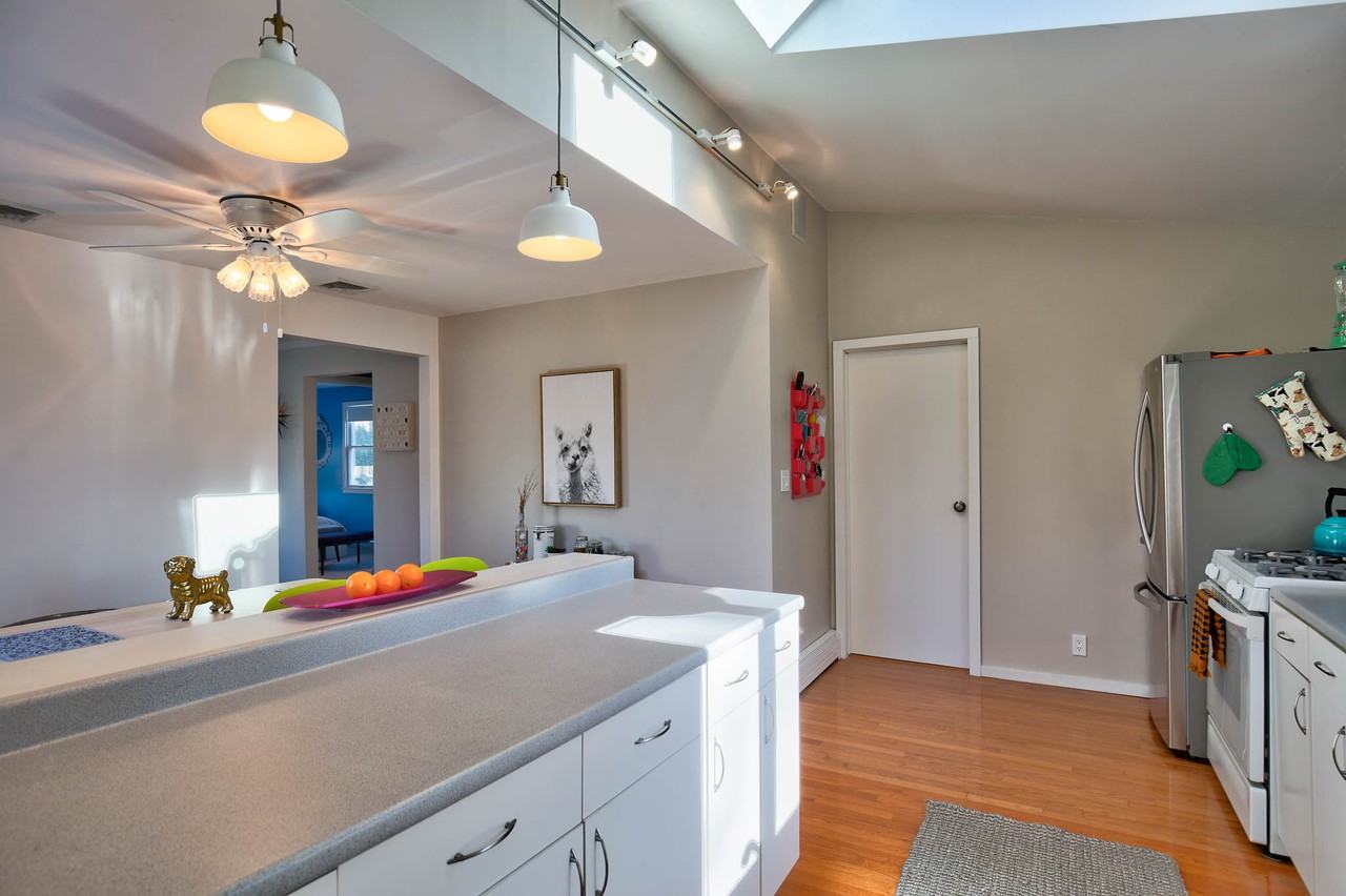 1930 Bray Ave - Photo 3 of 11