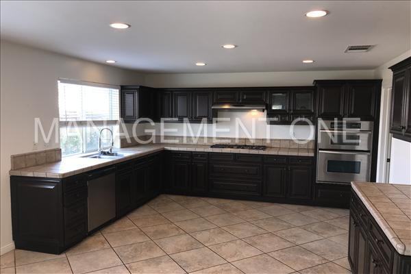 11026 Evergreen Loop - Photo 3 of 20