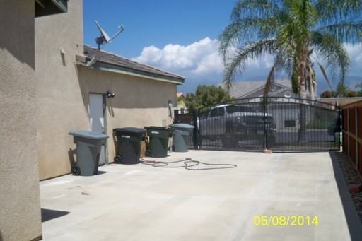 2238 Versailles St - Photo 3 of 30