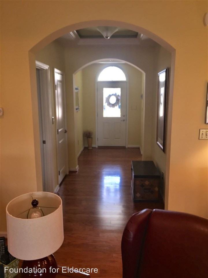 17 Heritage Shores Dr - Photo 3 of 24