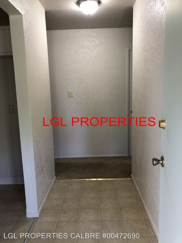 7425 Candlewood Way - Photo 3 of 22