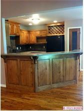 880 Crestwood Dr - Photo 2 of 15