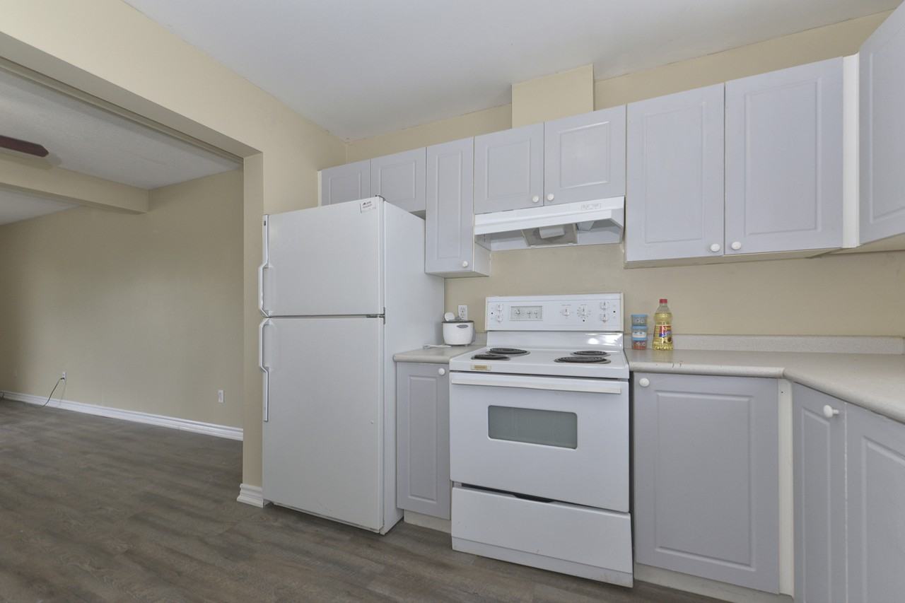 38-190 Fleming Drive. - Photo 2 of 13