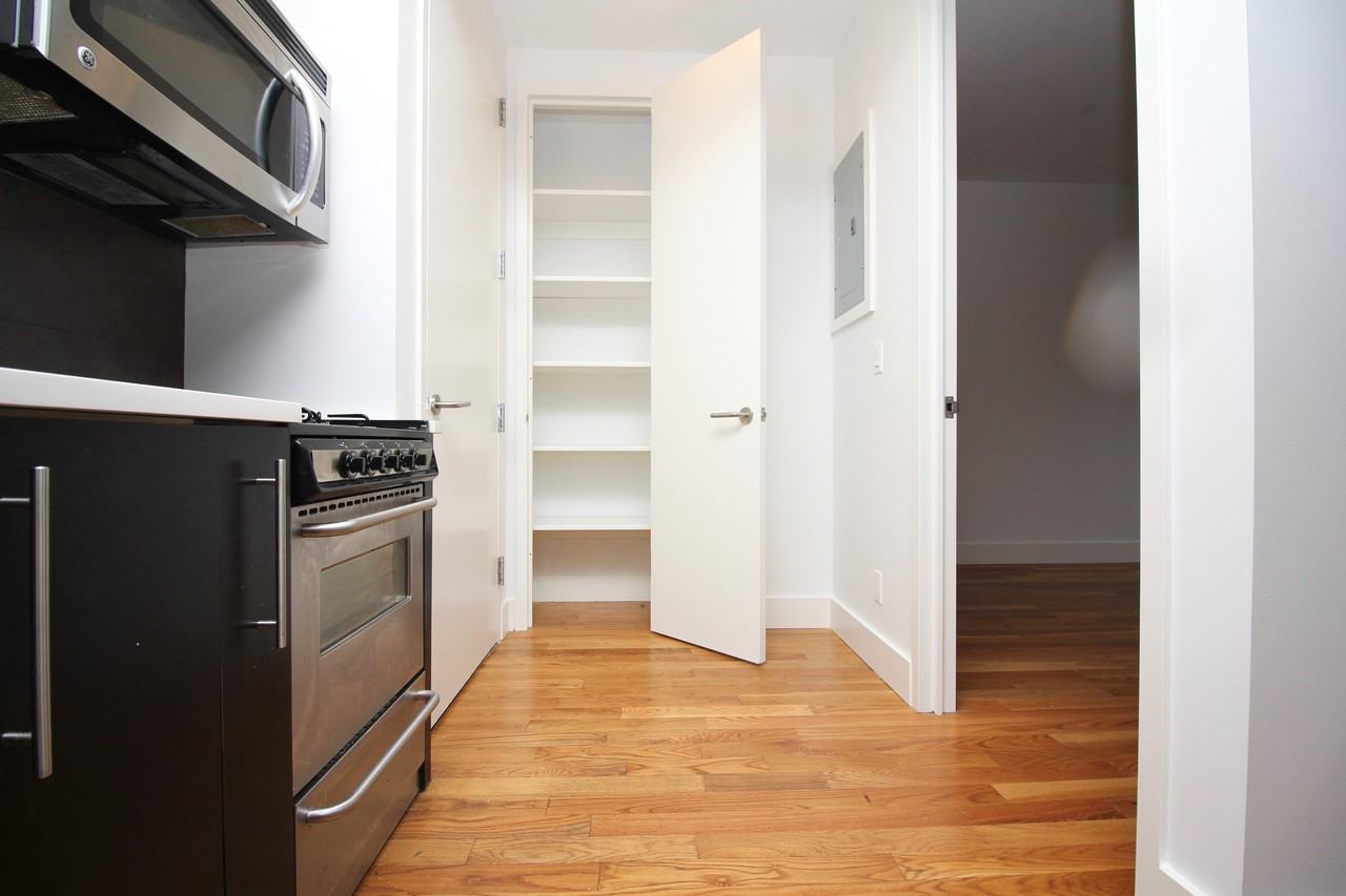 114 Seigel Street #25TI