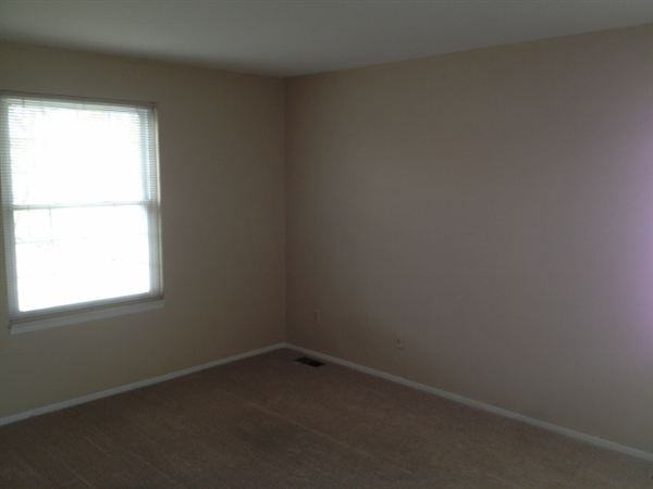 1474 Harbor Dr - Photo 2 of 5