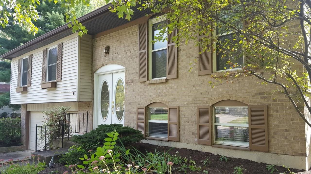 4141 Fox Hollow Dr - Photo 2 of 15