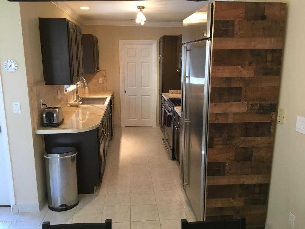 1815 B St - Photo 3 of 11