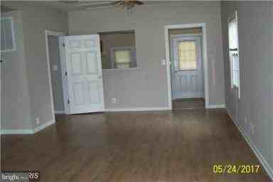 9394 Kings Hwy - Photo 2 of 7