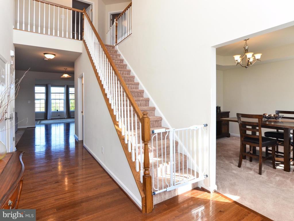 5285 Longbow Rd - Photo 2 of 30