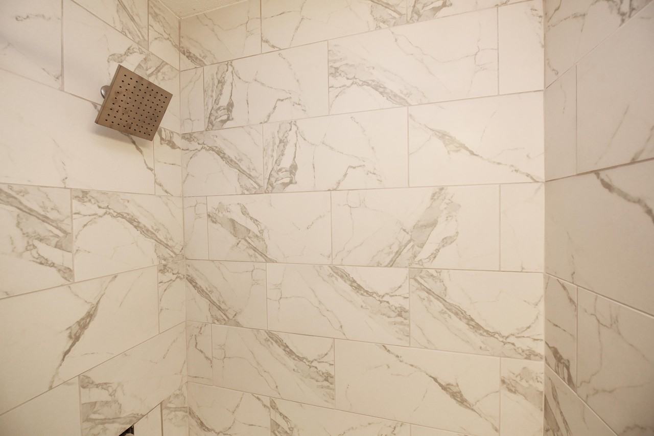 1800 Arboretum Circle - Photo 3 of 8