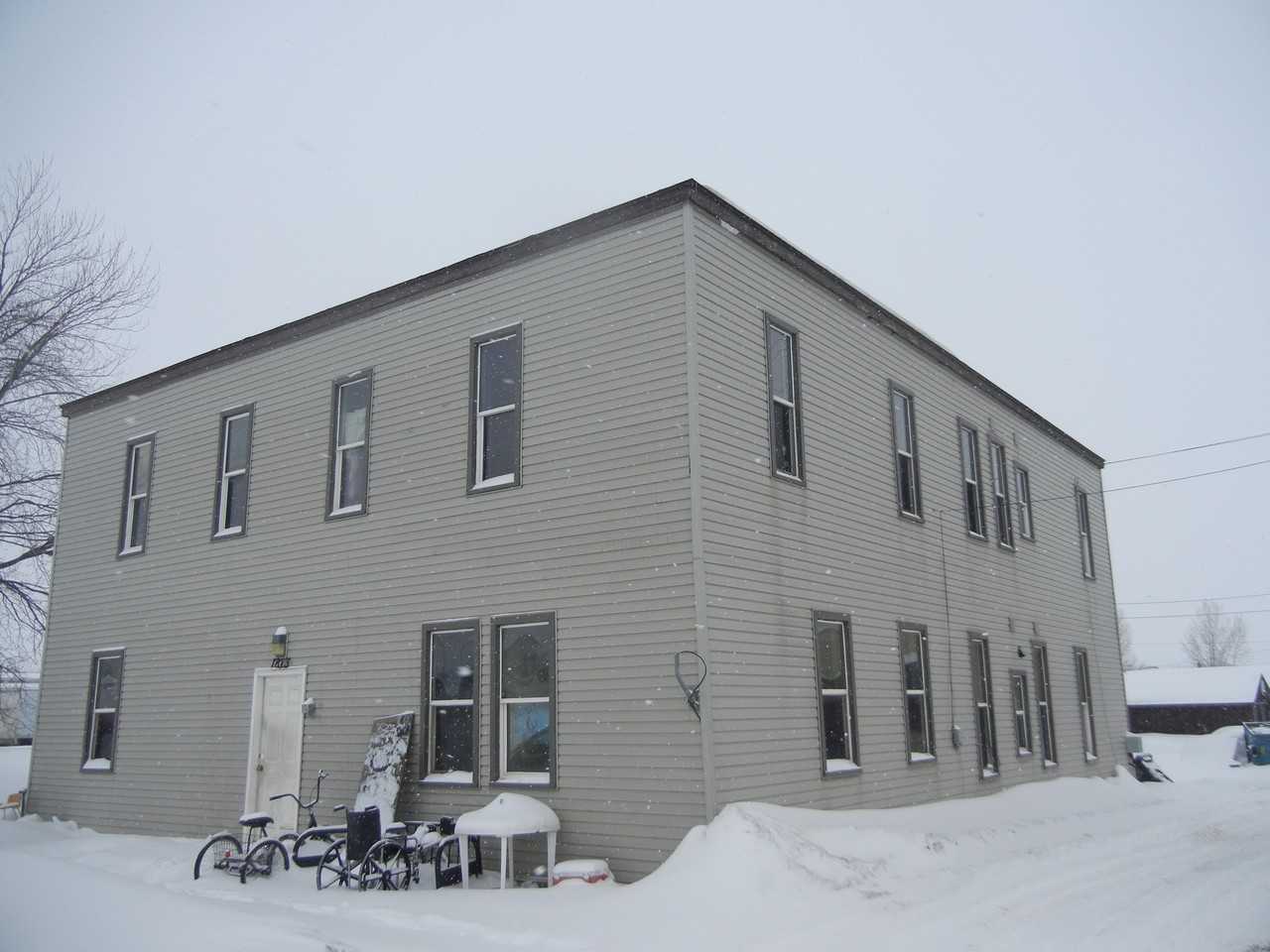 1813 North 5th Street - Photo 3 of 6