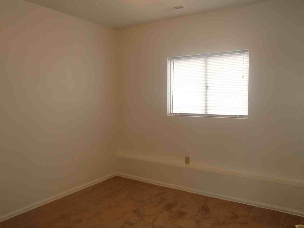 349 Gahart Drive - Photo 3 of 7