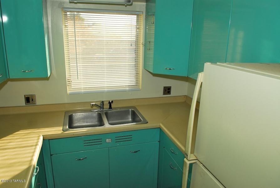 1746 E Copper St - Photo 2 of 6