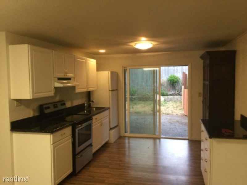 1006 Sonora Ave - Photo 2 of 8