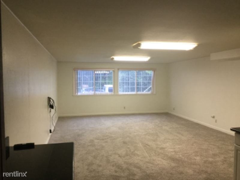 1006 Sonora Ave - Photo 3 of 8