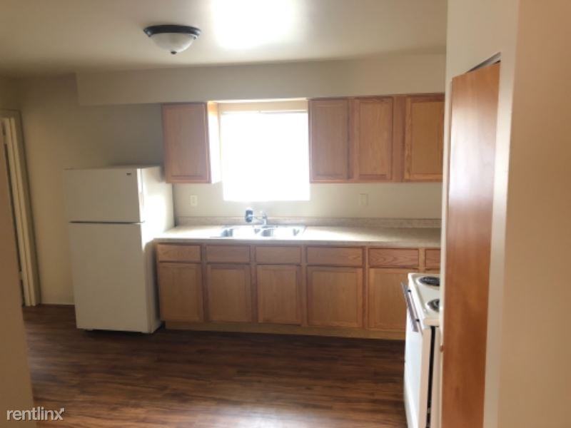 25665 Channahon Rd - Photo 3 of 9