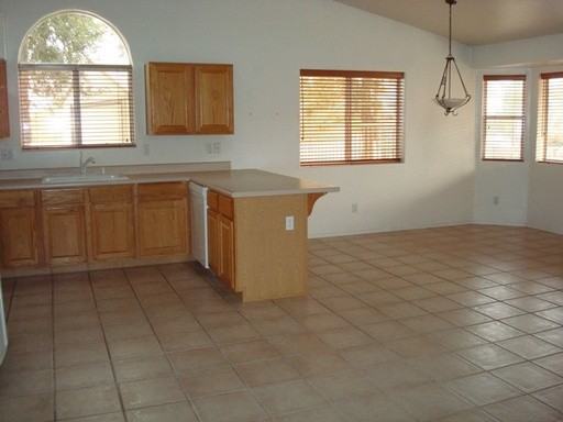 3711 W Meadow Briar Dr - Photo 3 of 15