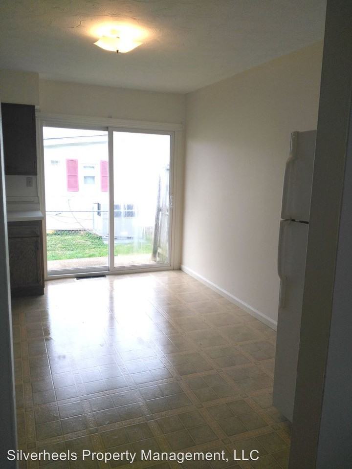 407 Florence Street - Photo 3 of 8