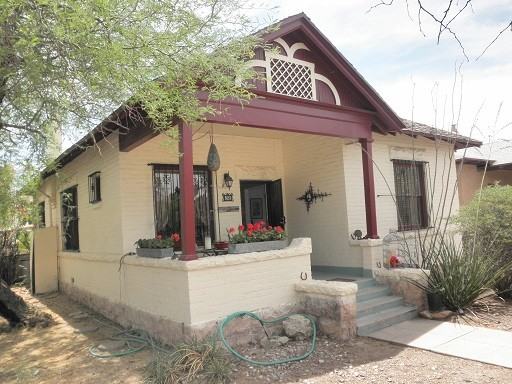 522 E 8th St - Photo 2 of 16