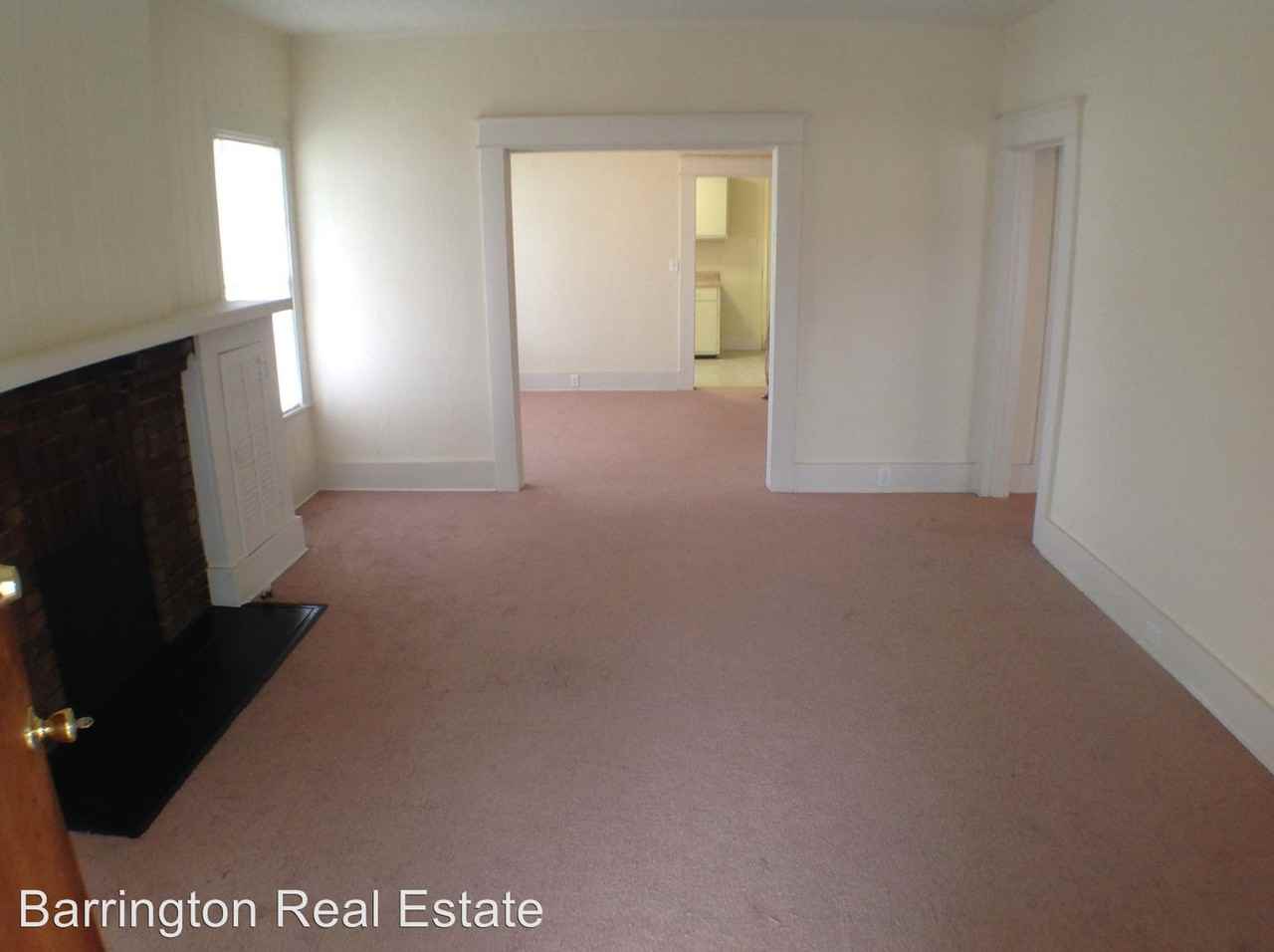 2809 15th Ave N - Photo 2 of 4