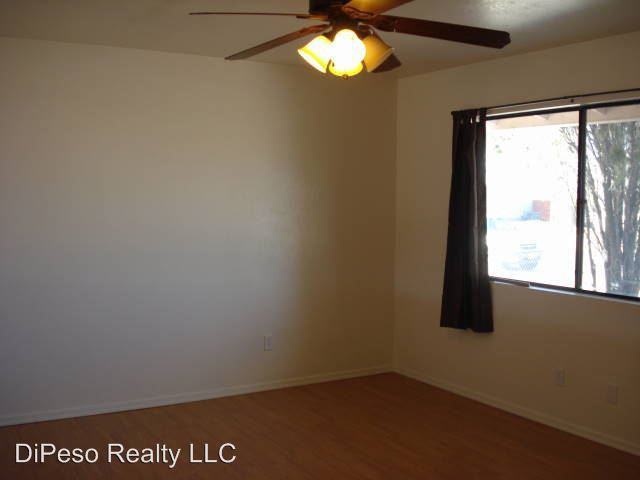 615 W Cactus St - Photo 3 of 10