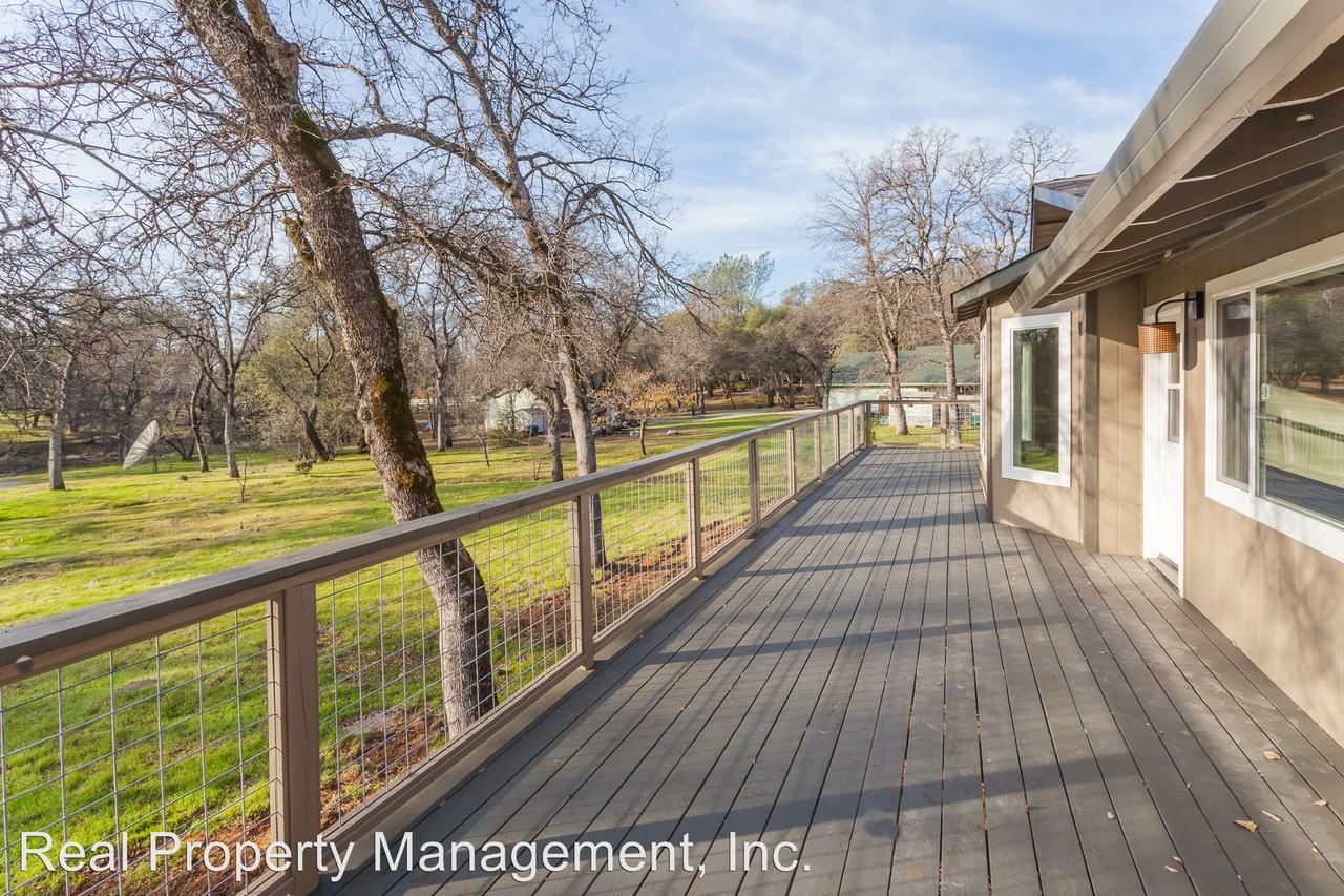 19463 Rambling Oak Dr - Photo 3 of 20