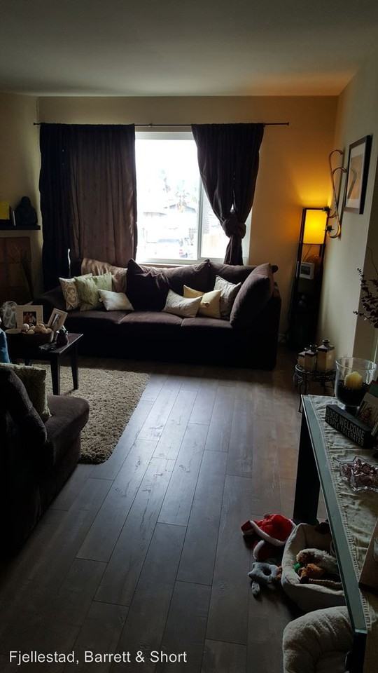 928 Sapphire St #C - Photo 2 of 3