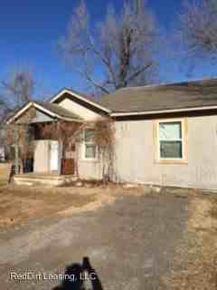 801 SE 50th St - Photo 2 of 2