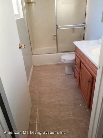 7427 Arthur St - Photo 2 of 9