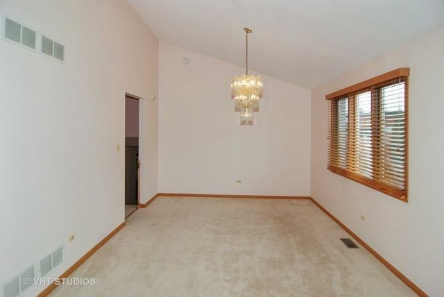 4034 Oak Park Ave - Photo 2 of 15