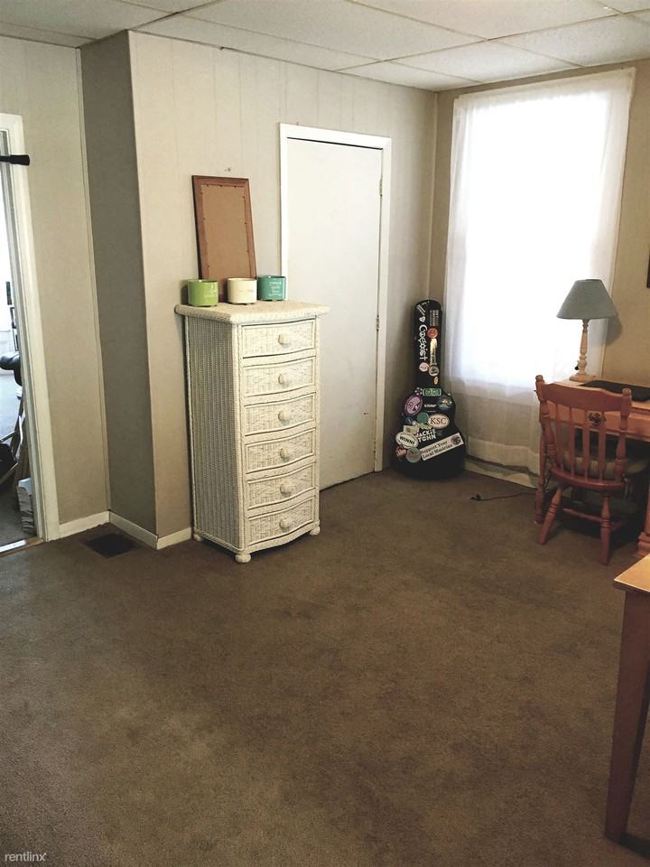 8 Lake St #10 - Photo 3 of 9