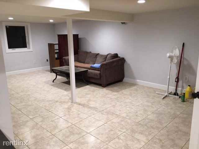 3112 NE Knott St - Photo 2 of 3